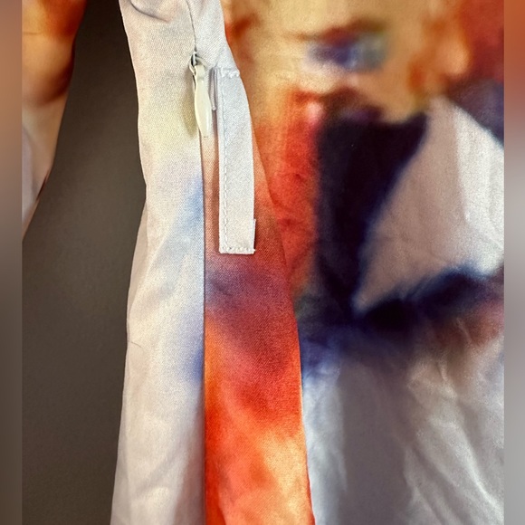 NWT Glamaker Tie Dye Lantern Sleeve Belted Dress size small - Picture 5 of 9